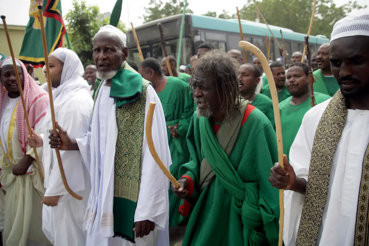 DAB2928-20120914-jpg7796841413593937764