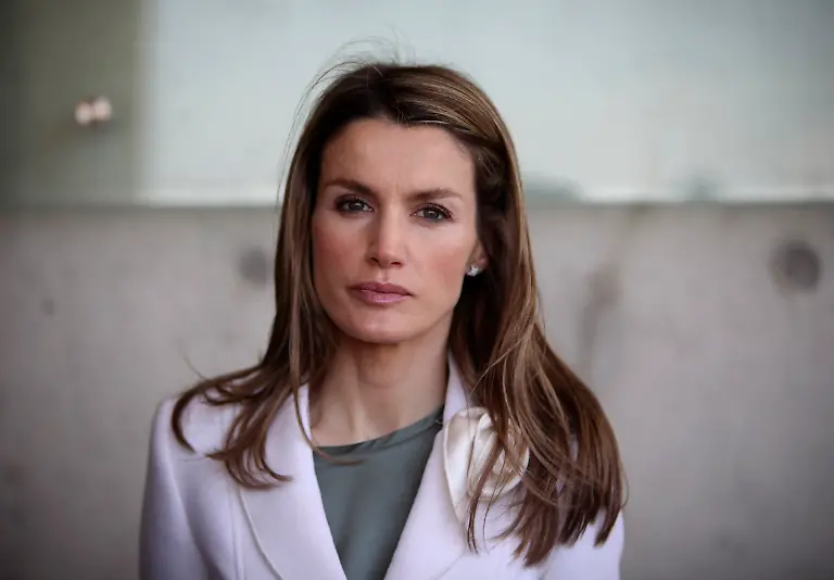 DI30084-20120907-jpg2034350013367046638