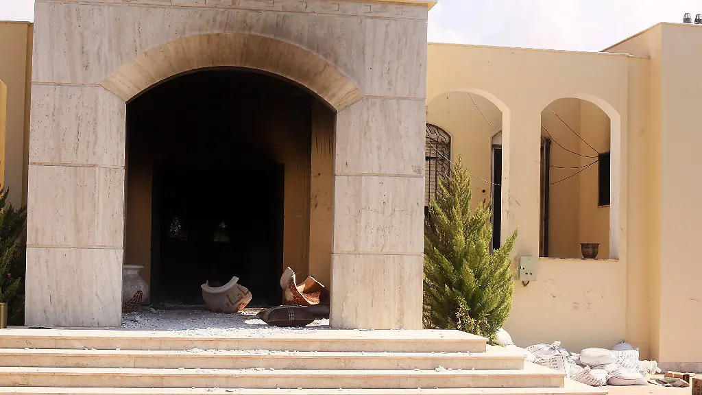 DAB4136-20120912-jpg4830332687564840981