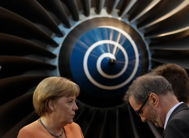 2012-09-11T163154Z-01-TOB26-RTRMDNP-3-GERMANY-JPG2688796478786967650