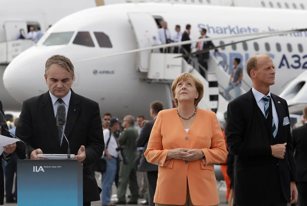 2012-09-11T161024Z-01-TOB23-RTRMDNP-3-GERMANY-JPG8420497636300141393