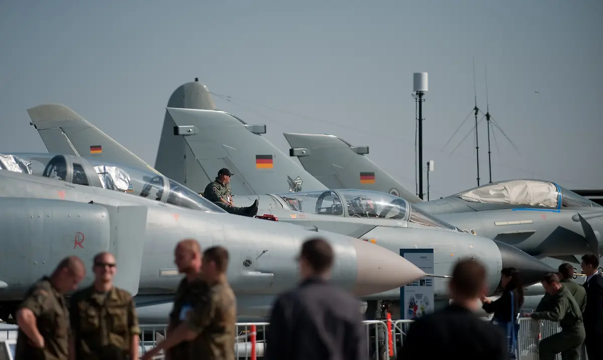 DI30135-20120911-jpg6516527309922183019