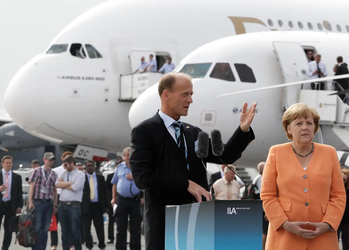 2012-09-11T133932Z-01-BER998-RTRMDNP-3-GERMANY-JPG616049761546884988