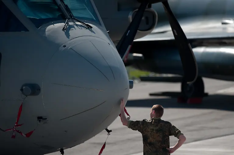 DI10206-20120910-jpg3544930618161631140