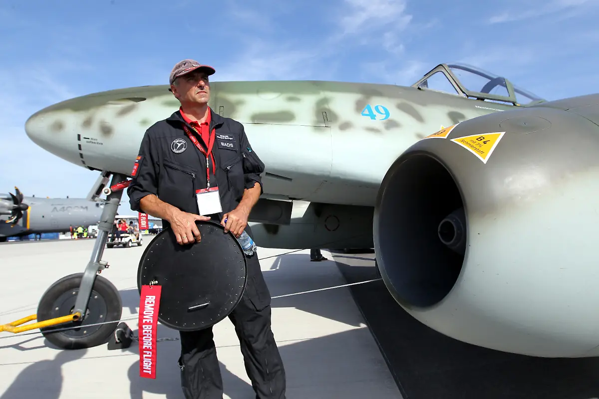 36zu0345-jpg6959153927748876120