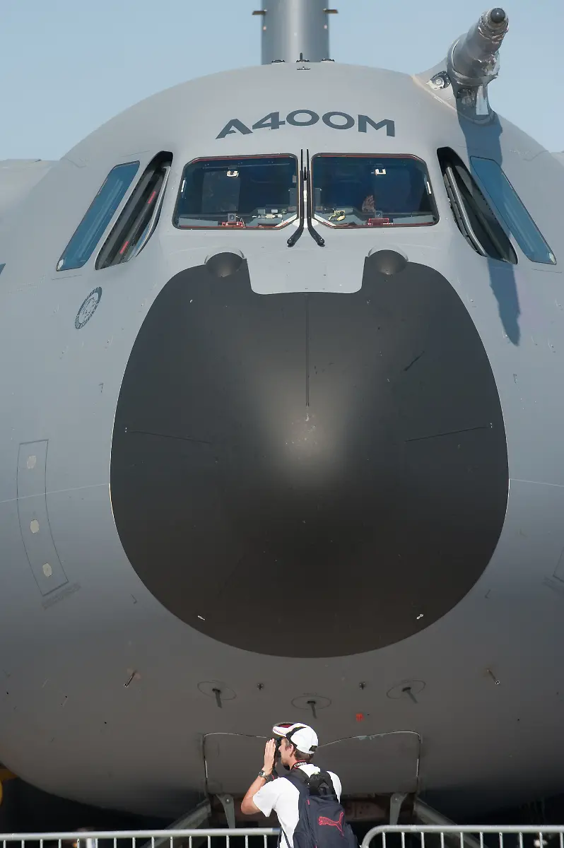 DI10102-20120911-jpg7701105240487777401