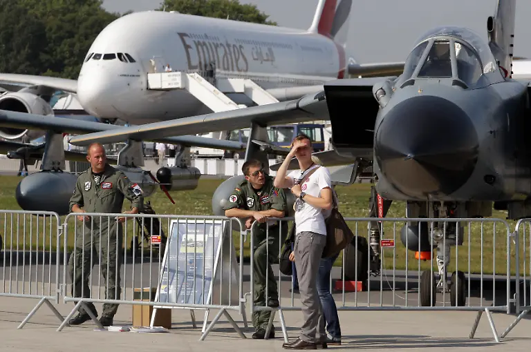 2012-09-11T124419Z-01-TOB16-RTRMDNP-3-GERMANY-JPG216594867367749955