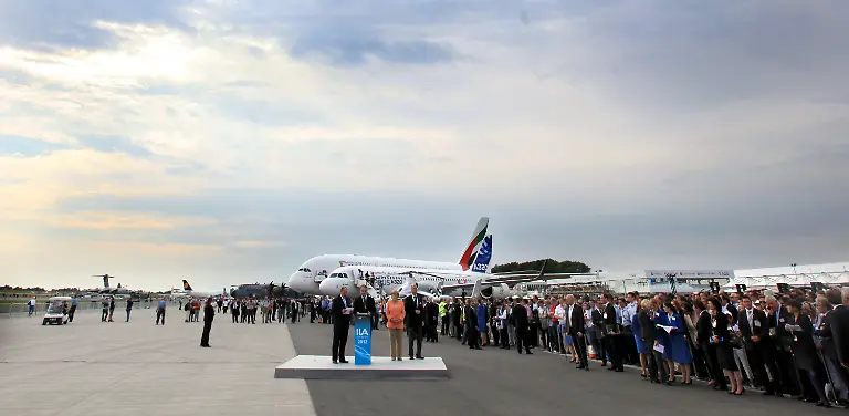 370j0339-jpg7894004297895125486