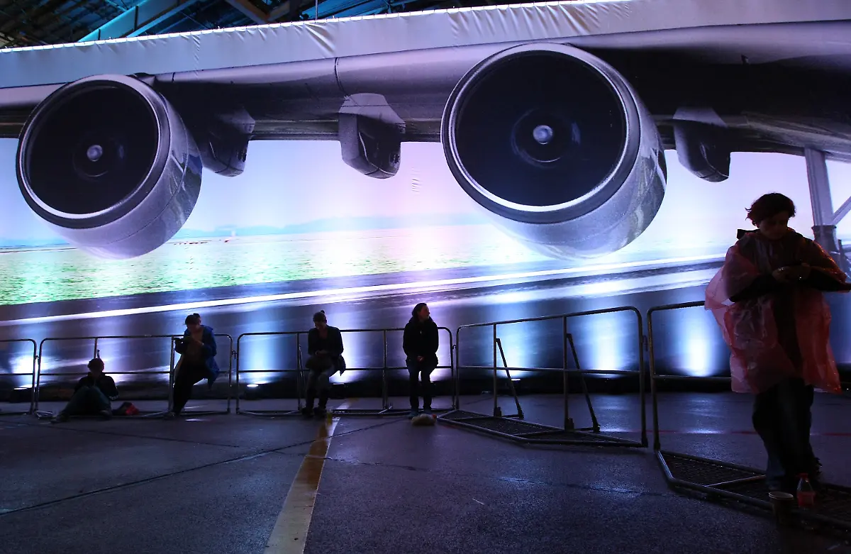 DI30017-20120908-jpg5213176855434305302