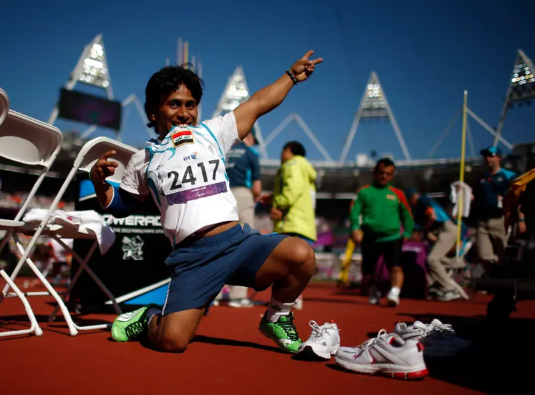 DI30136-20120909-jpg5242940380635547376