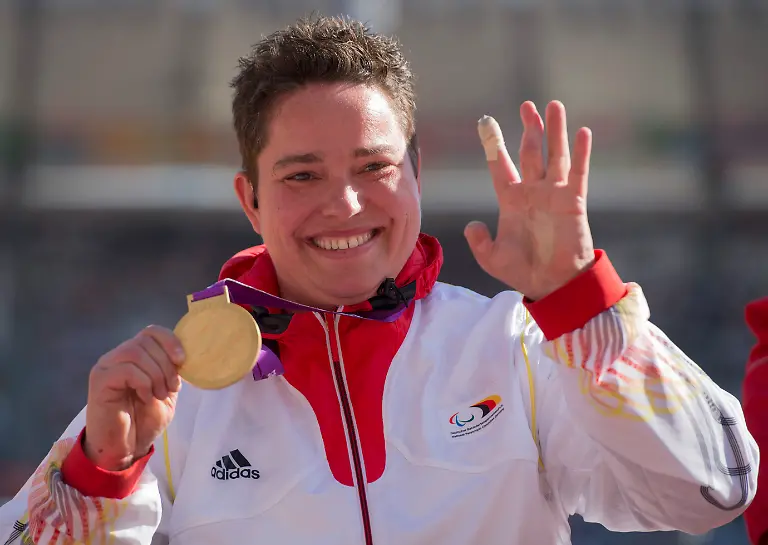 DI30131-20120907-jpg7645433135424181233