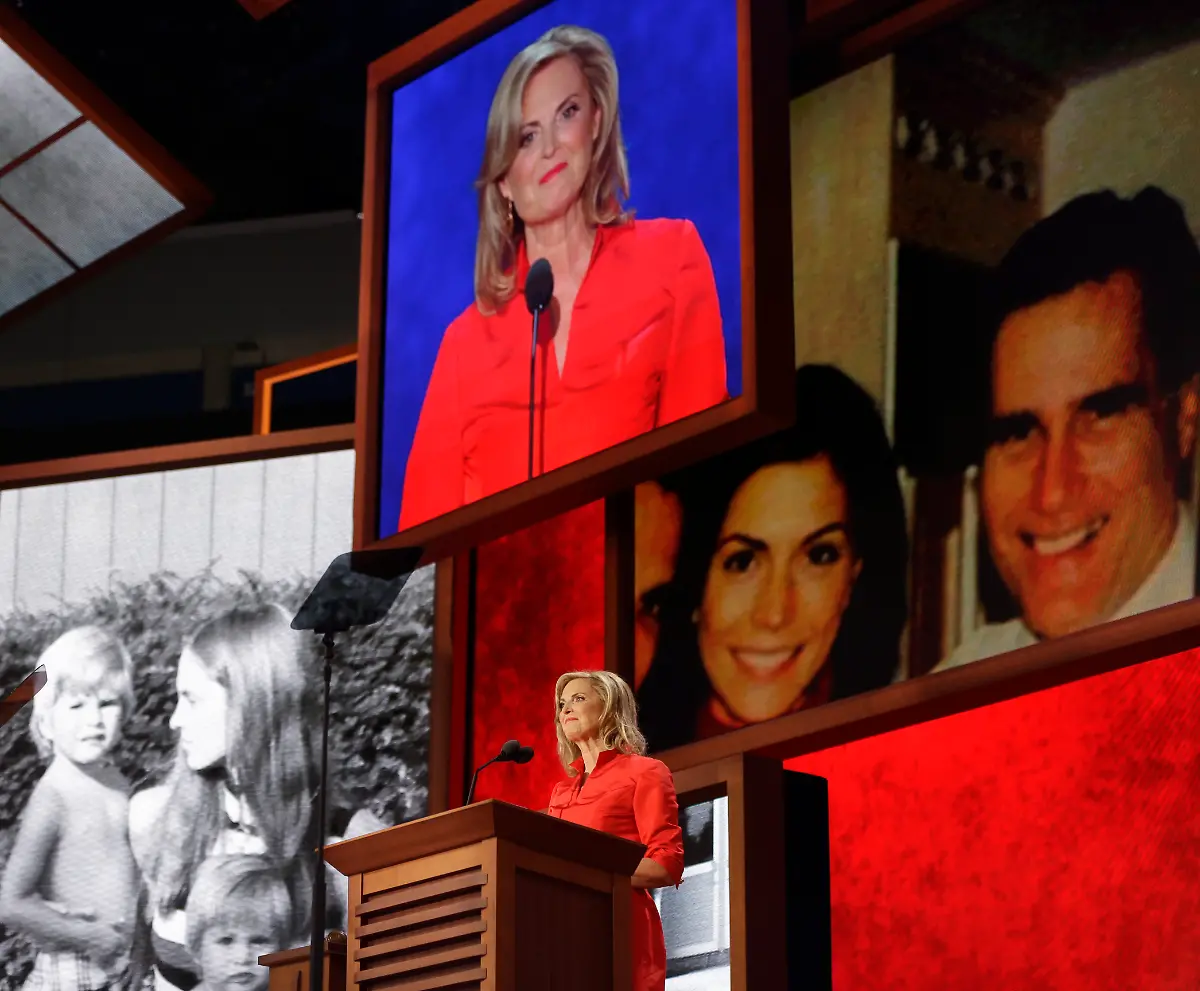 DAB1077-20120829-jpg6445640944816982539