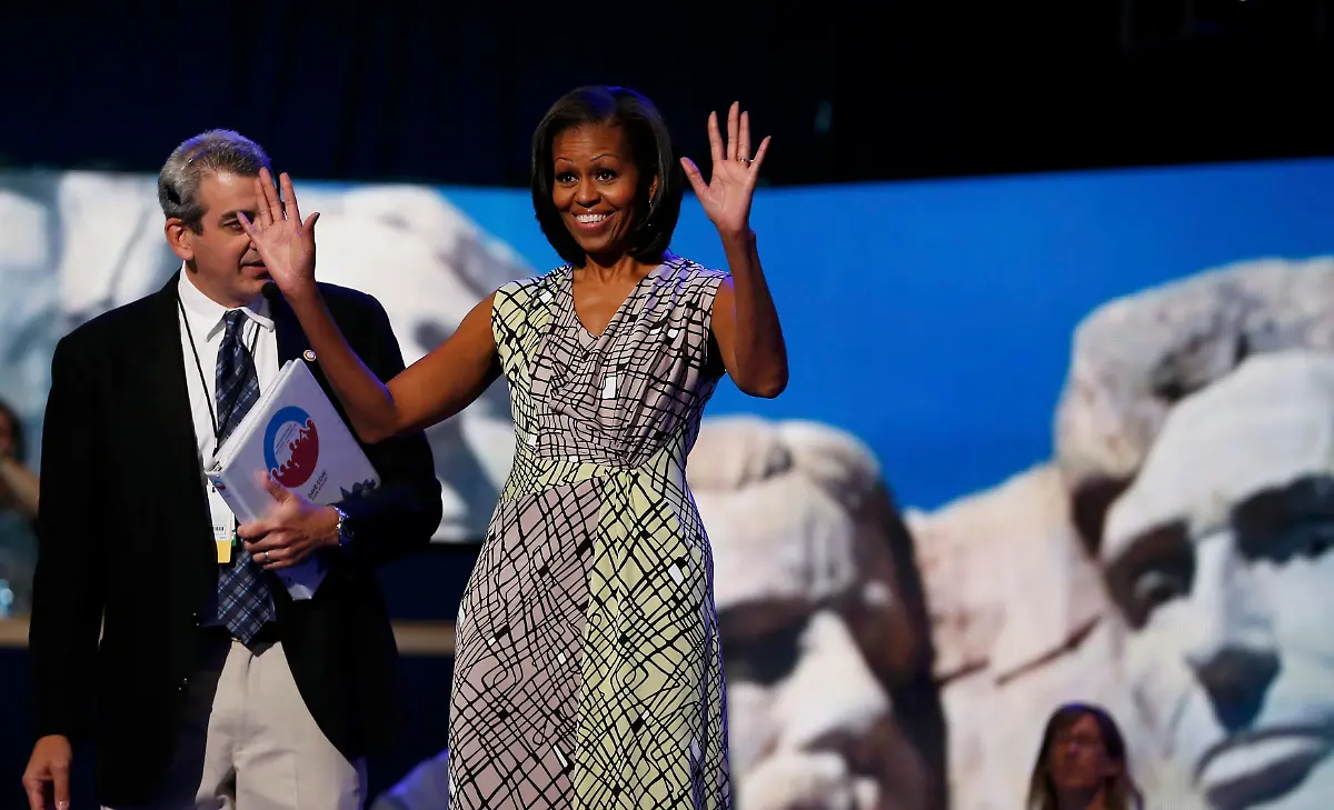 2012-09-03T203800Z-01-DNC108-RTRMDNP-3-USA-CAMPAIGN-JPG7683948678363001976