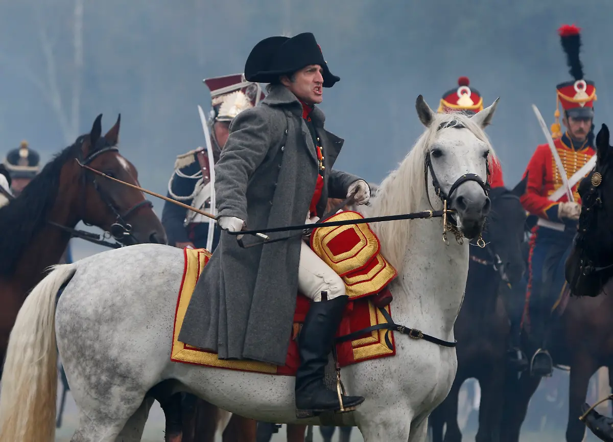 DAB2400-20120902-jpg3676253226987976714