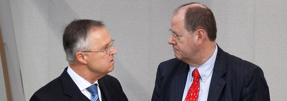 Der Vorgänger und sein Nachfolger: Gerade in Wahlkampfzeiten müssen Finanzminister ihr Geld zusammenhalten.