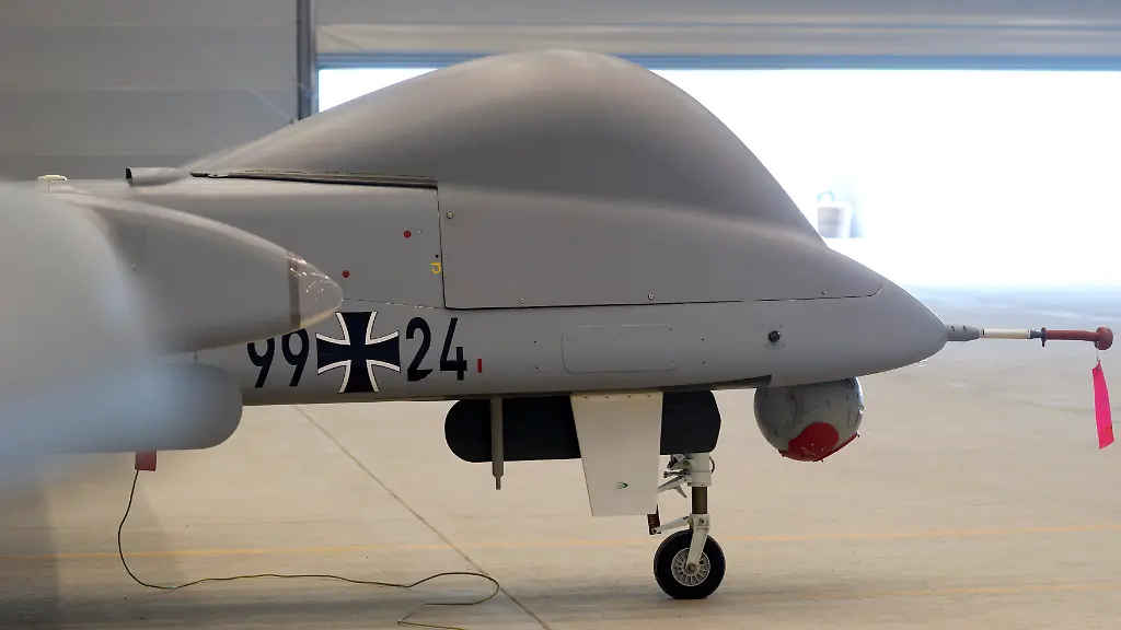 DI30155-20120830-jpg1505334633624755896