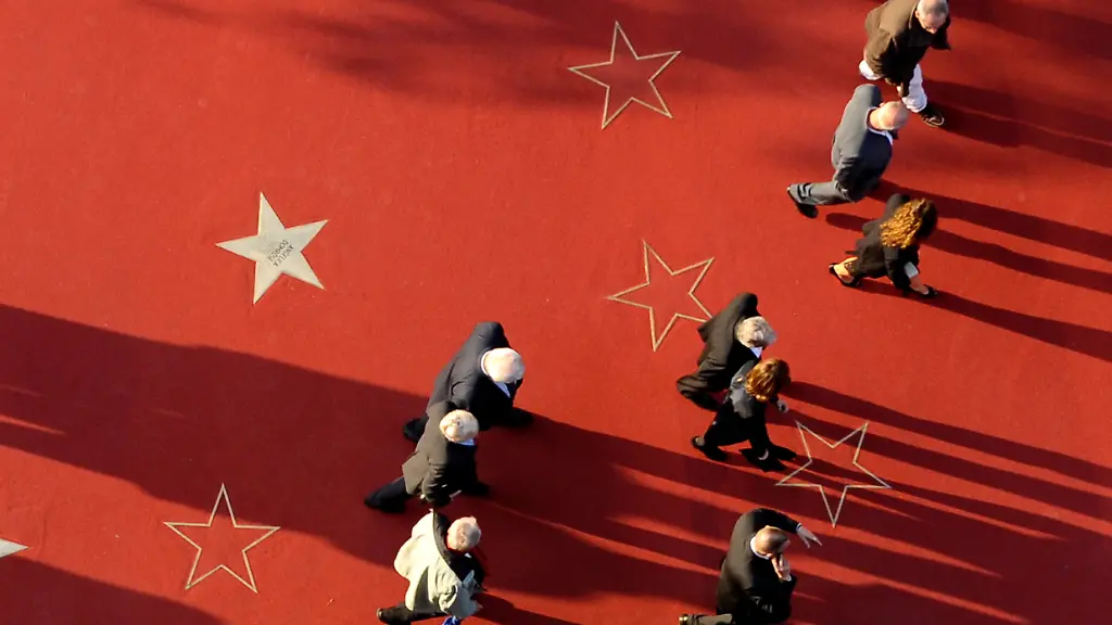 DI10298-20120829-jpg1300527265755883952