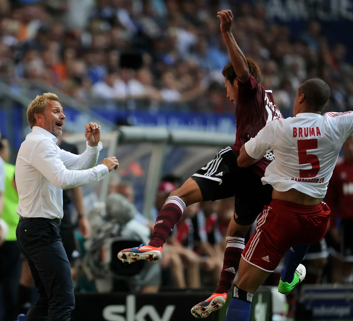 DI30301-20120825-jpg3912067506384881074