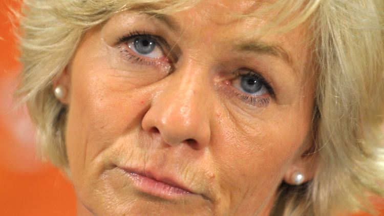 Silvia Neid hat Fehler gemacht: Gesteht sie sich die ein und analysiert sie, spricht nichts gegen ihren Verbleib auf der Bundestrainerbank.