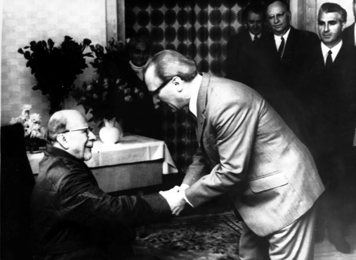 Honecker-Ulbricht-300671