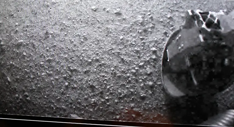 2012-08-06T082320Z-01-LAB49-RTRMDNP-3-USA-MARS-JPG194454112681386981