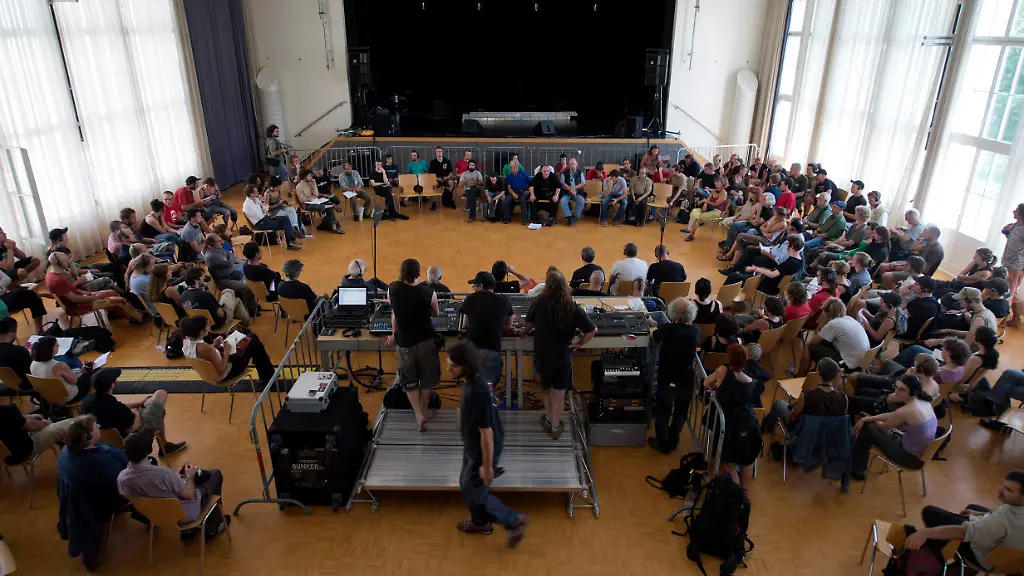 DAB2510-20120808-jpg7594560088869106805