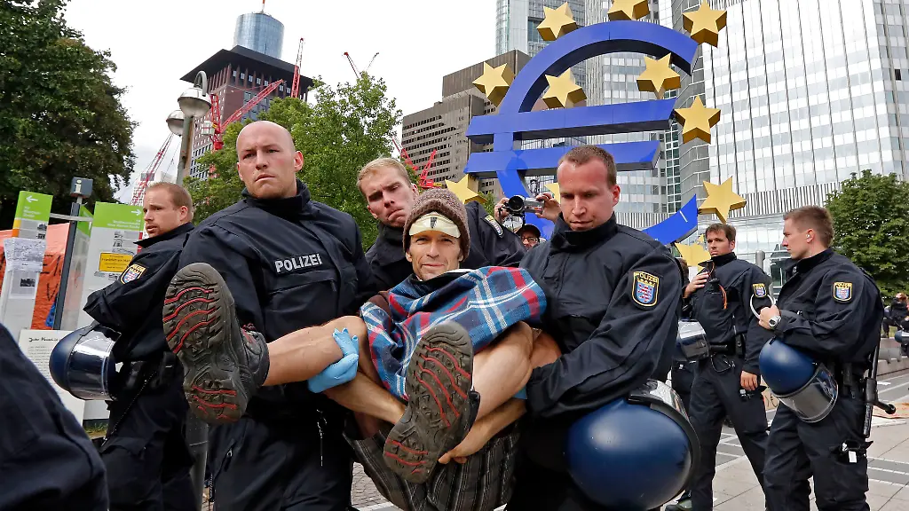 DI10232-20120806-jpg5433148449638659060