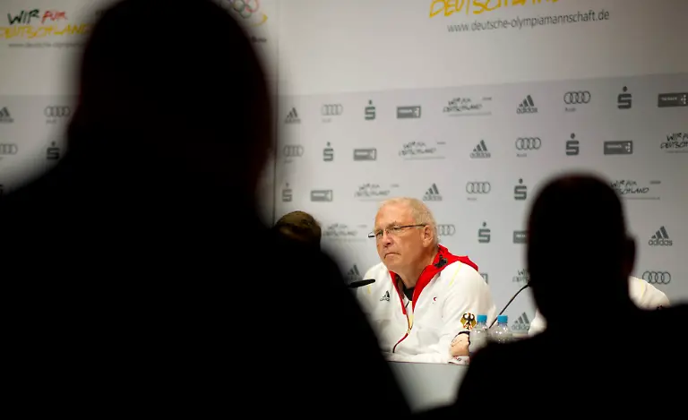 DI30106-20120803-jpg7695289866919492011