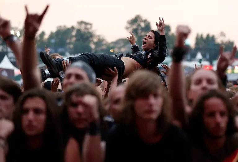 DI10301-20120802-jpg7049472612414787445