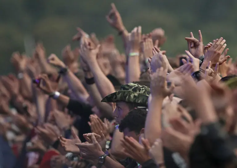 DI10302-20120802-jpg7909324643556117468