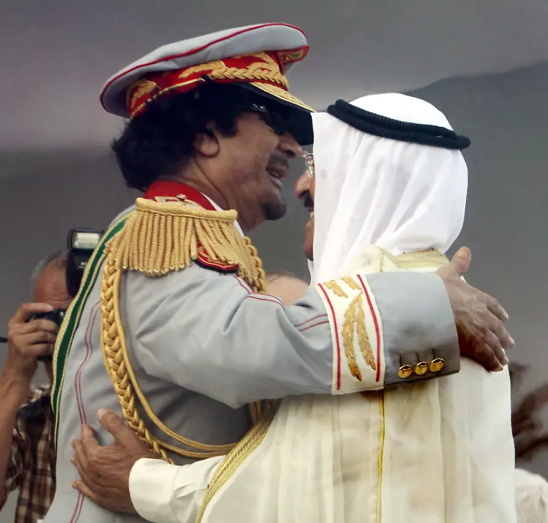 Kuwait-Emir-Gaddafi-2009-Revolutionsfeier
