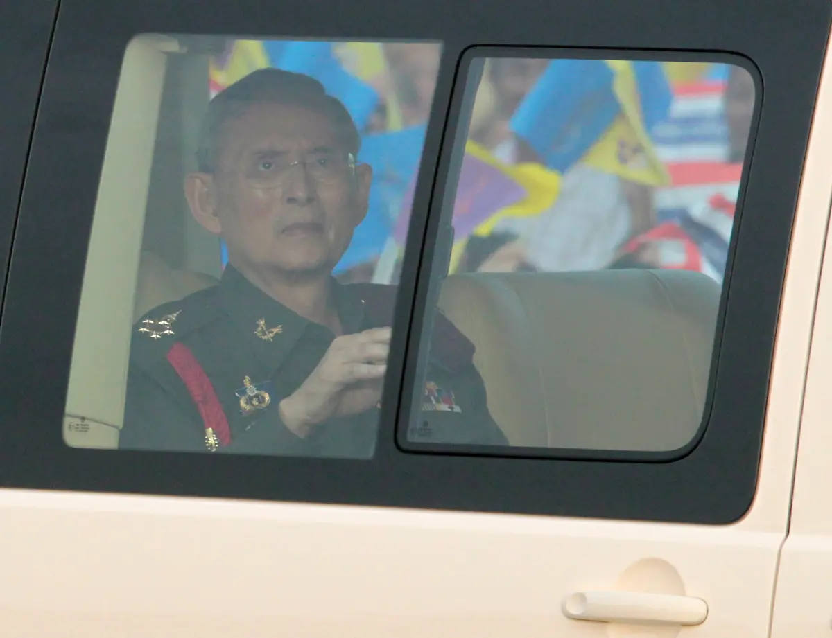 Bhumibol-Autoscheibe