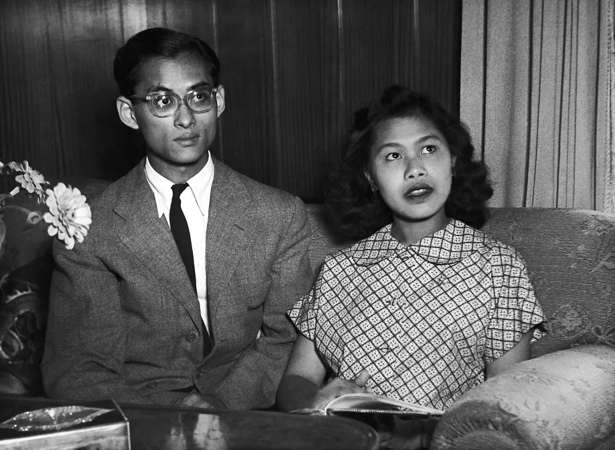Sirikit-Bhumibol-jung
