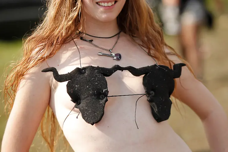 DI30439-20120801-jpg7597217560555213216