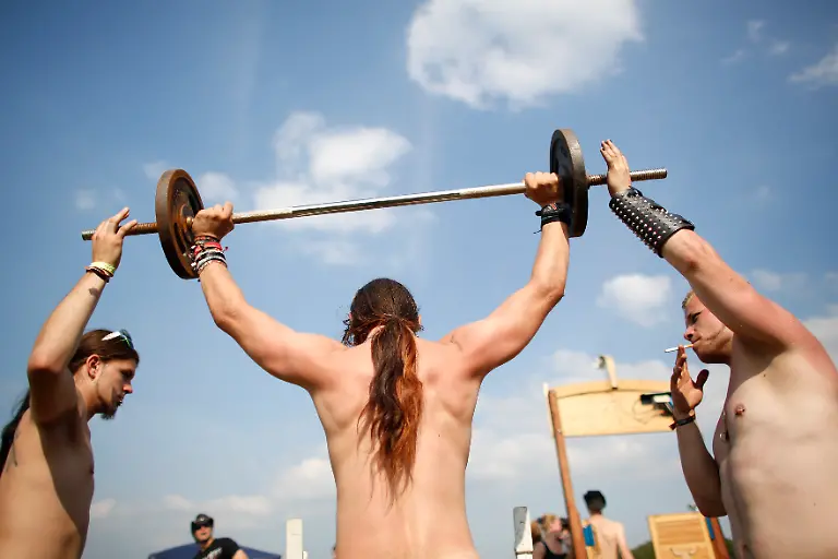 DI30454-20120801-jpg2826850055906485391