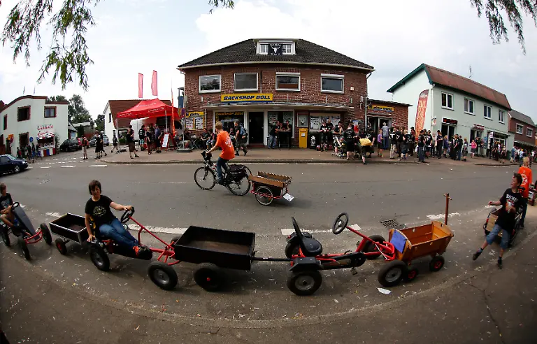 DI10134-20120802-jpg6549807208814345308