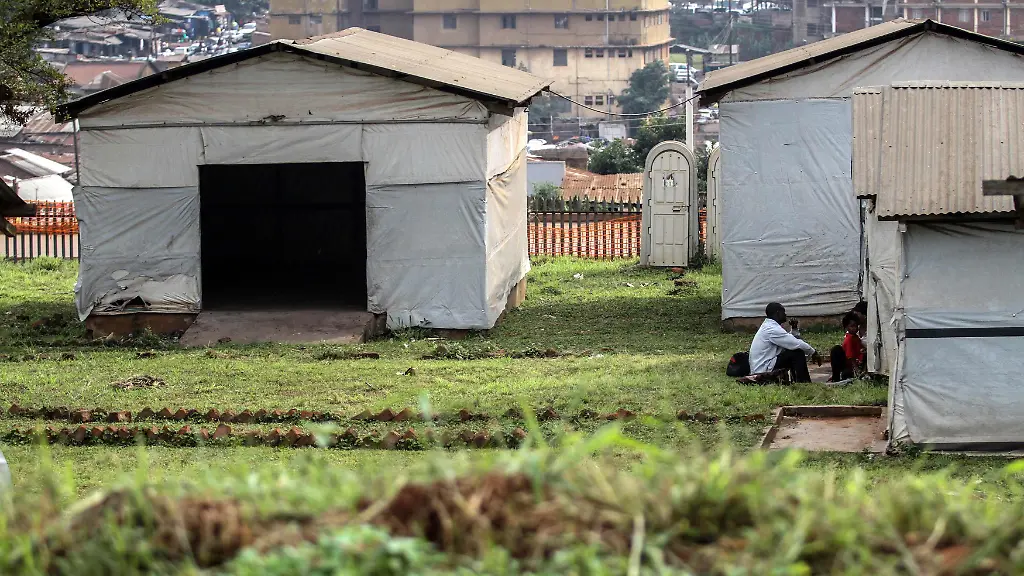 2012-07-31T173317Z-01-AFR05-RTRMDNP-3-UGANDA-EBOLA-JPG2102377040899814773