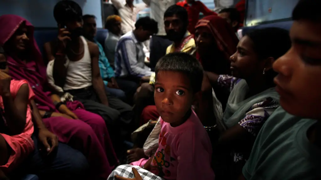 DAB0746-20120730-jpg4301408799618894697