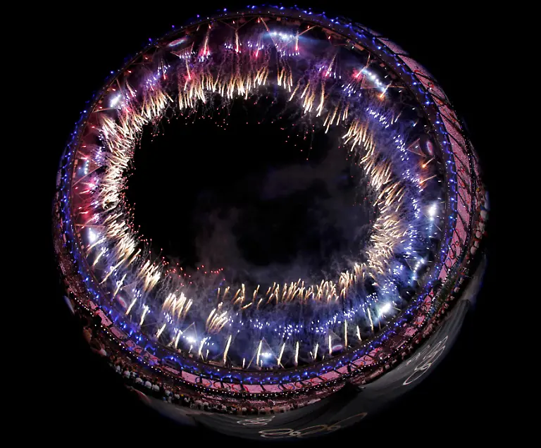 2012-07-28T010215Z-01-OLYCN68-RTRMDNP-3-OLY-OPEN-CEREMONY-DAY0-ACT3-JPG1335586567286859590