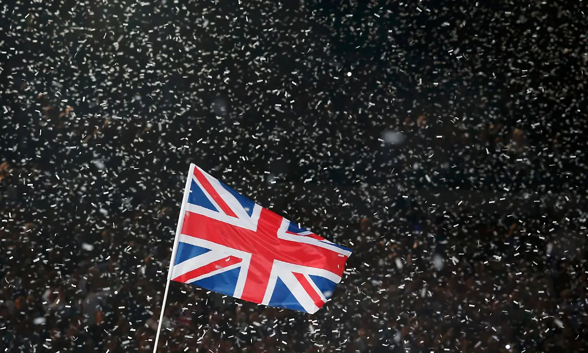 2012-07-27T231216Z-01-OLYZJ44-RTRMDNP-3-OLY-OPEN-CEREMONY-DAY0-ACT2-JPG1803911417015736406