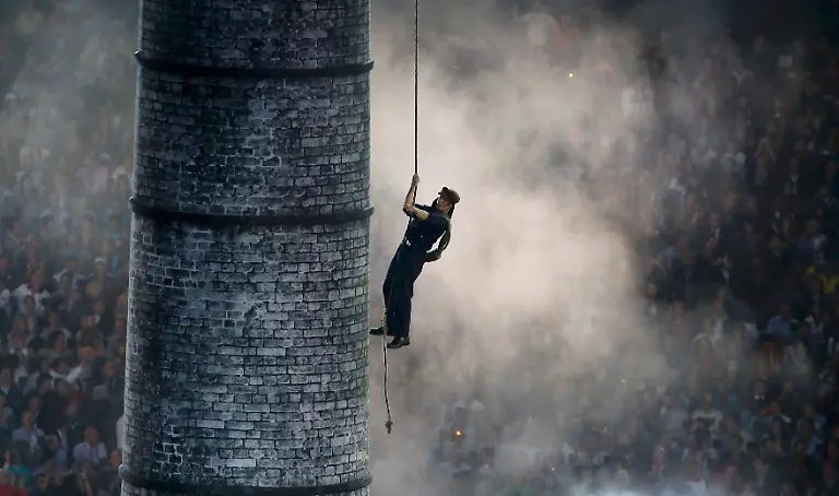 2012-07-27T202839Z-01-OLYSN21-RTRMDNP-3-OLY-OPEN-CEREMONY-DAY0-ACT1-JPG1814683046187744547