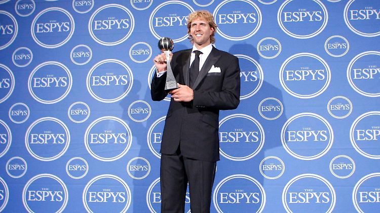 "Wow, das ist unglaublich": Superstar Dirk Nowitzki nach seinen Auszeichnungen.