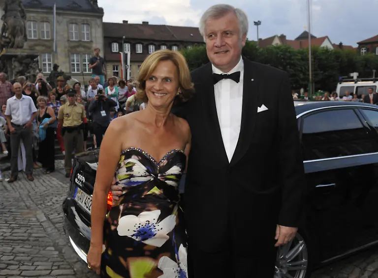 DI10407-20120725-jpg7305030797765230993