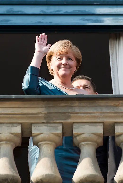 DI30435-20120725-jpg1279672287135577870