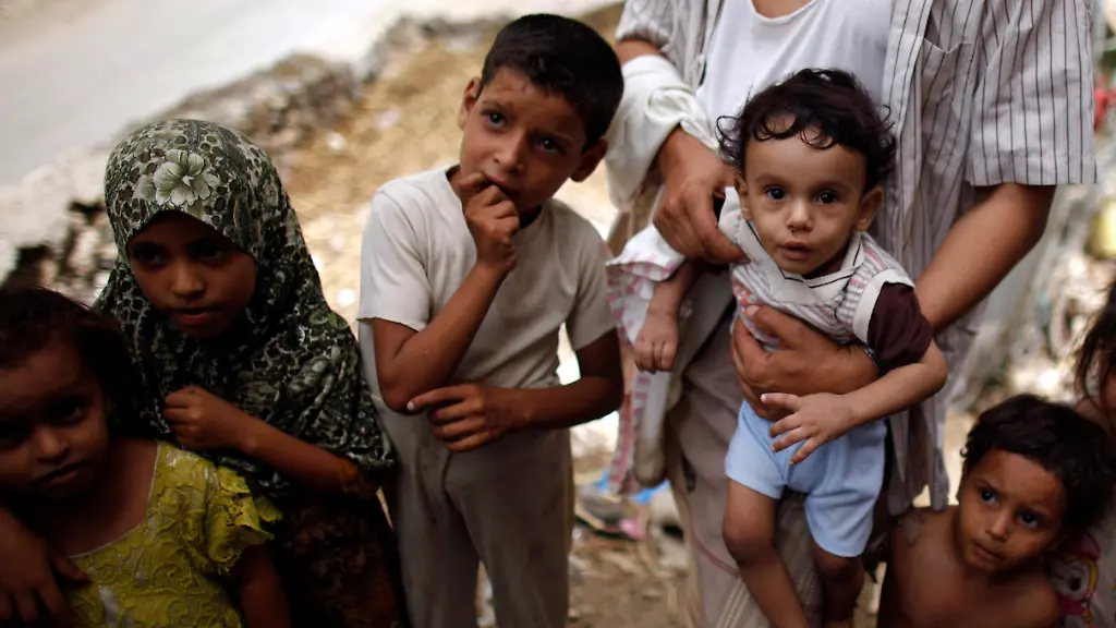 2012-07-19T161152Z-01-KHA08-RTRMDNP-3-YEMEN-HUNGER-JPG6249106505464209998