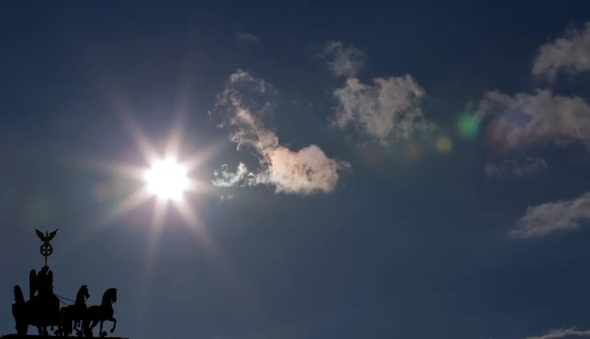 35zl1437-jpg8594459410646136046