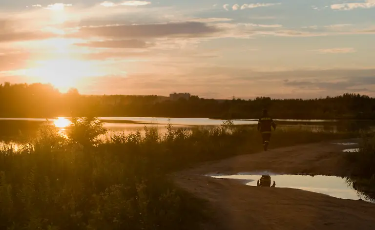 DI30033-20120711-jpg2834524300827497887