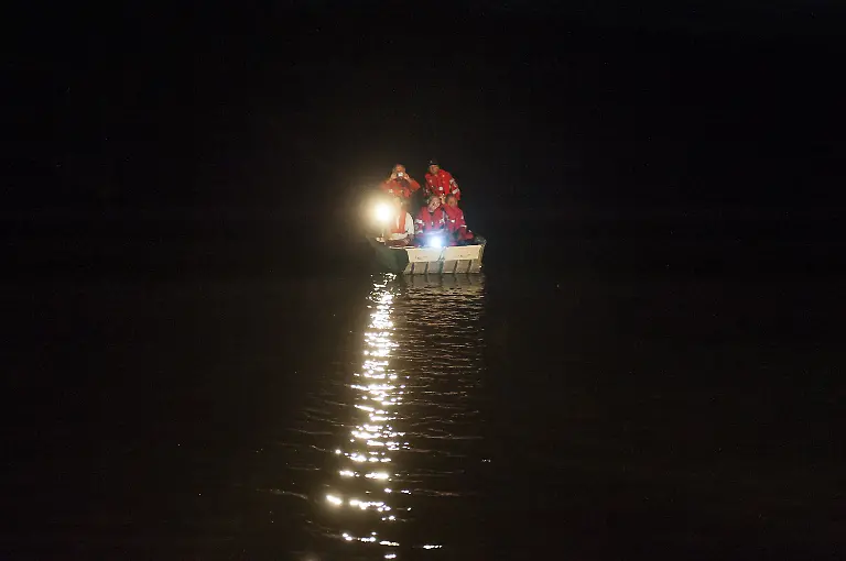 35uw2206-jpg6030166384402385183