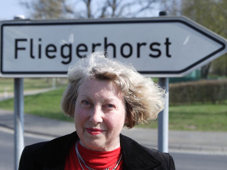 Elke Koller klagt gegen 20 Atombomben.