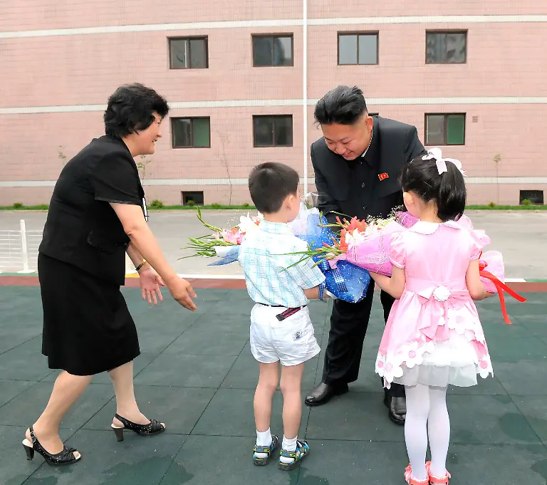2012-07-15T081431Z-01-PYO03-RTRMDNP-3-KOREA-NORTH-JPG7437313259257290588